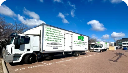 Advanced Perth Removals XL truck listing its services